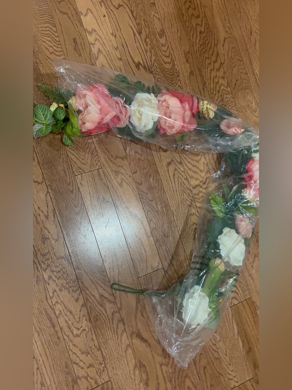 Brand new Faux Pink Rose Floral Vine Runner - Wedding Arch Home Decor Accent